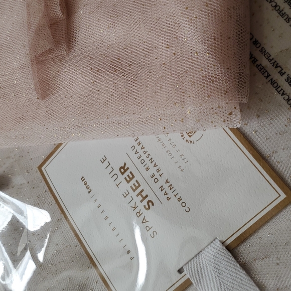 POTTERY BARN/TEEN SPARKLE TULLE SIZE 44×108 NEW NEVER USED - Picture 10 of 12
